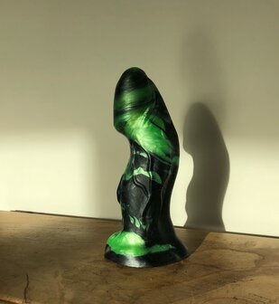 ivy toys damon black green